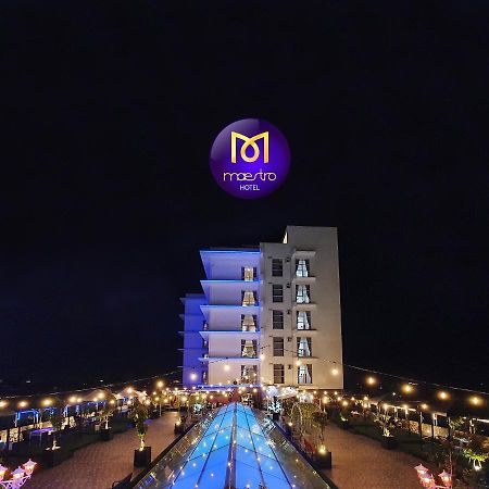 Maestro Hotel Kota Baru Pontianak Extérieur photo